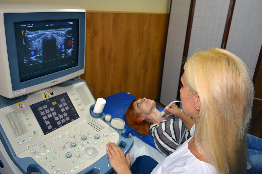 Хірурги Запорізької обласної лікарні закликають регулярно перевіряти «щитовидку»