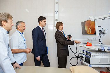 Презентация нового оборудования, актуальные доклады ведущих эндоскопистов – в ЗОКБ прошла профильная конференция к юбилею учреждения