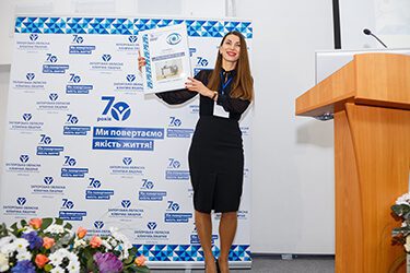 На конференції з офтальмології Запорізької обласної лікарні презентували унікальне лазерне обладнання для лікування захворювань сітківки