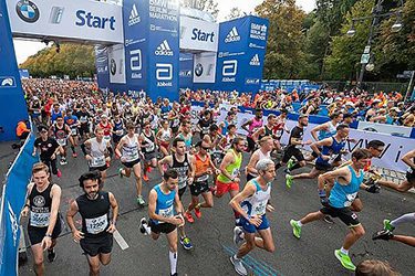 Наш коллега Иван Перцов принял участие в престижном марафоне в Берлине BMW Berlin Marathon