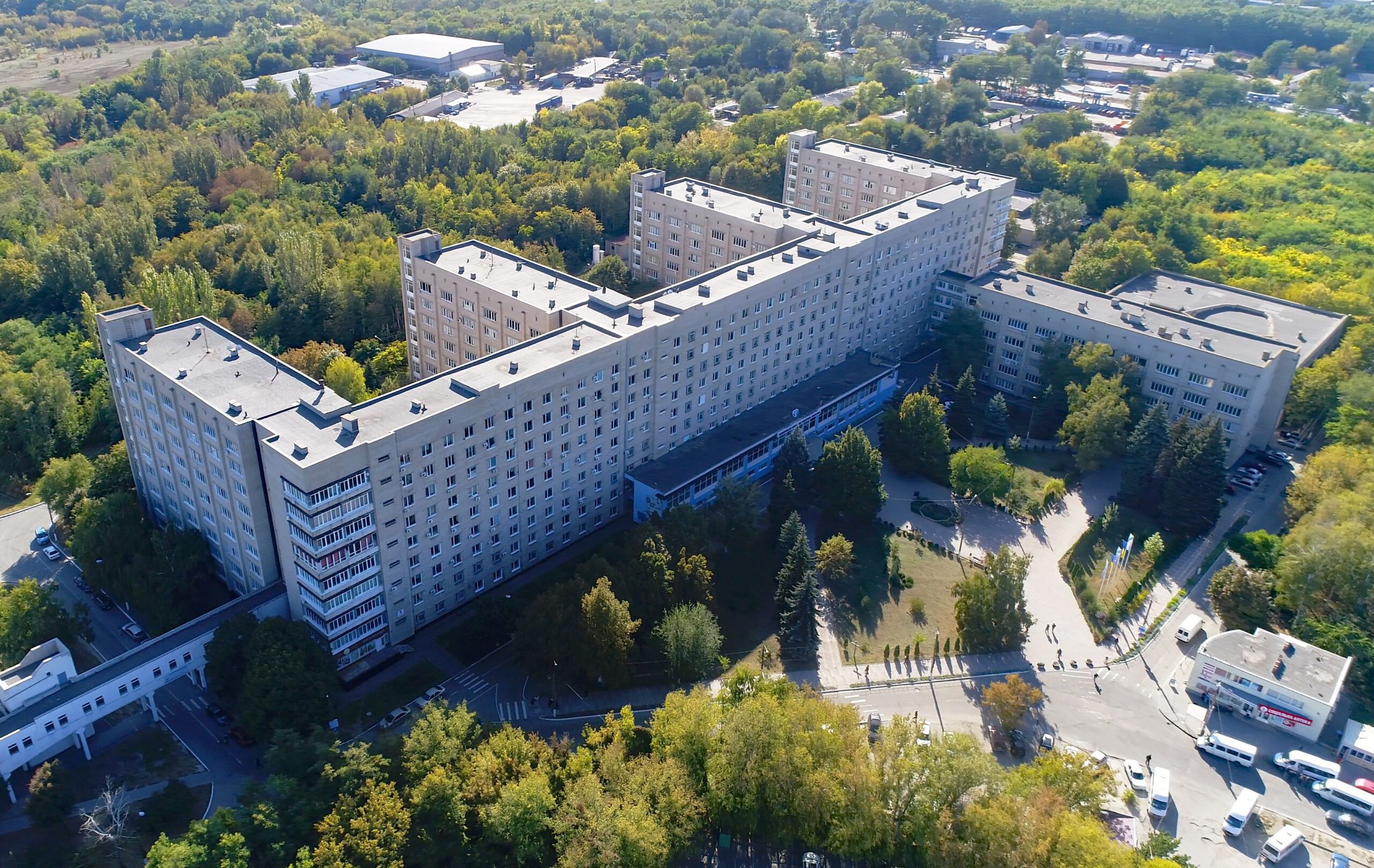 72 года назад в Запорожье появился «остров надежды» для сотен тысяч пациентов – Запорожская областная клиническая больница