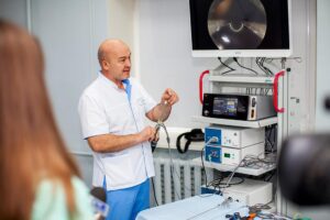 Народний депутат Павло Мельник передав Запорізькій обласній лікарні унікальне обладнання для проведення малотравматичних операцій