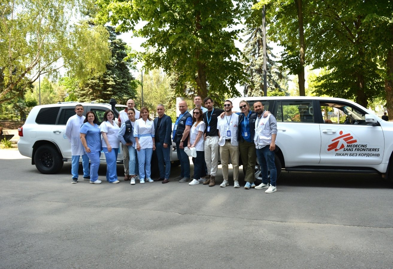 лікарі без кордонів